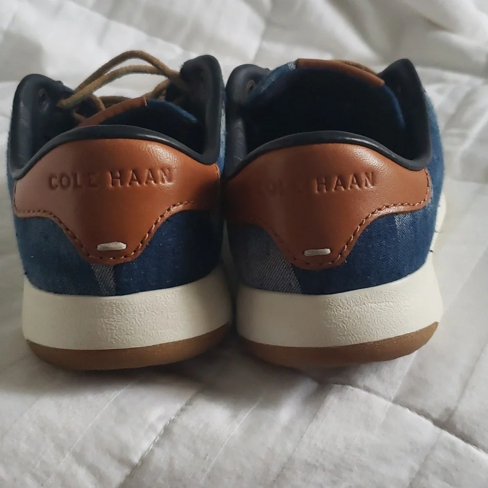 Cole Haan Limited edition GrandPro Sneakers - Picture 3 of 5